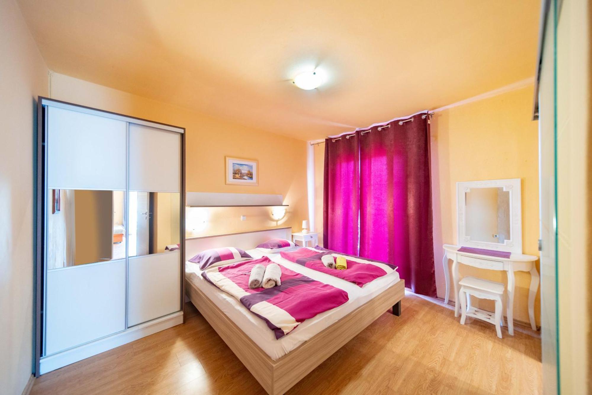 Guesthouse Mira ราบ ภายนอก รูปภาพ