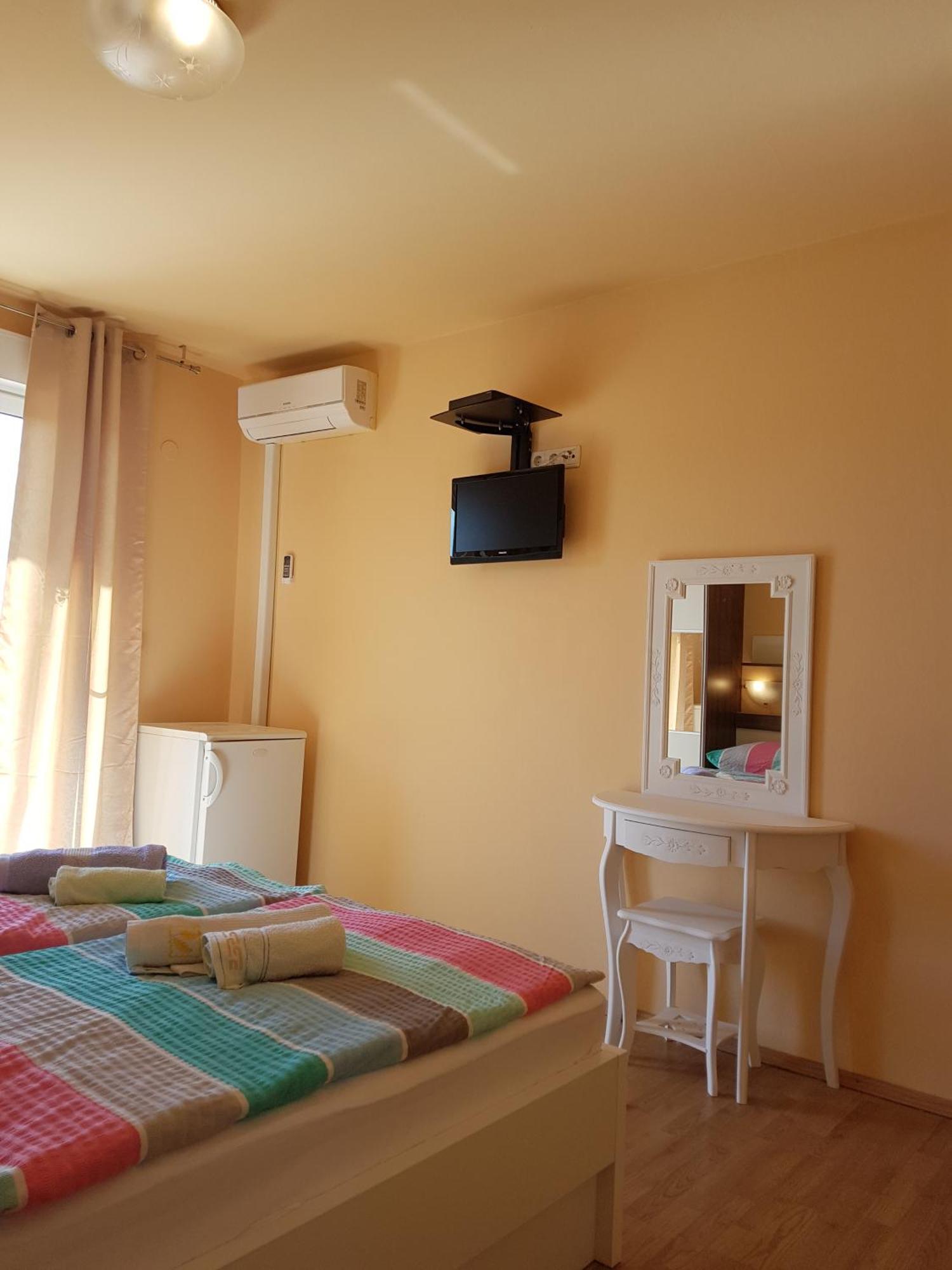 Guesthouse Mira ราบ ห้อง รูปภาพ